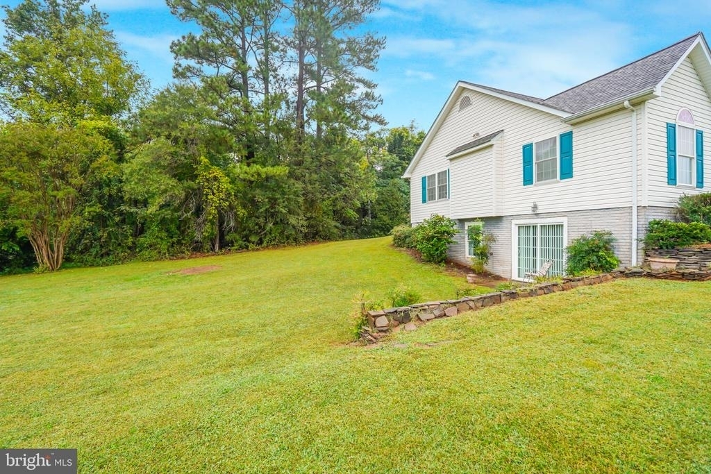10700 Chancellorsville Drive - Photo 4