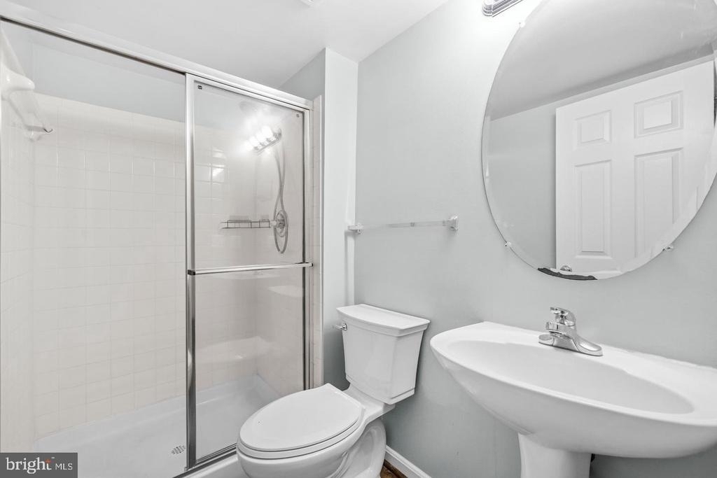 6687 Roderick - Photo 33