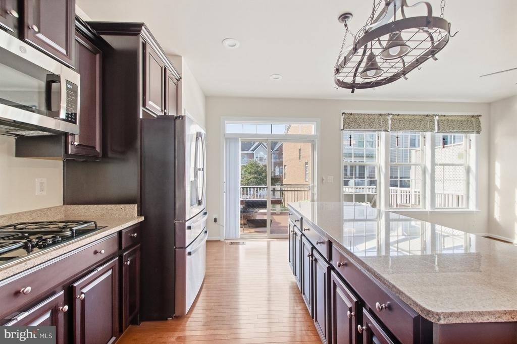 1443 Occoquan Heights Court - Photo 18