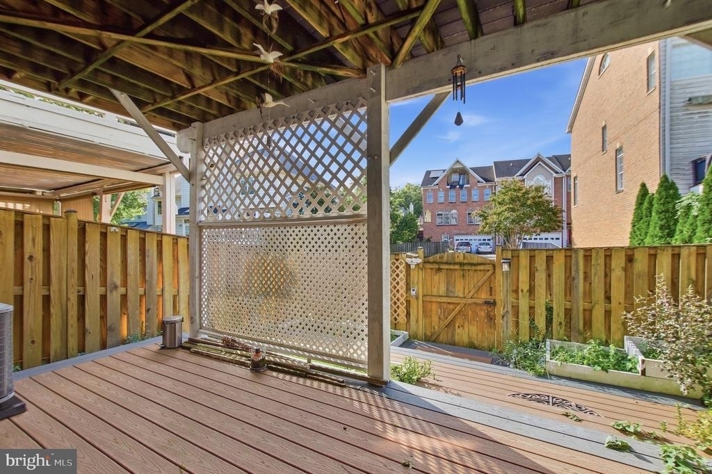 1443 Occoquan Heights Court - Photo 43