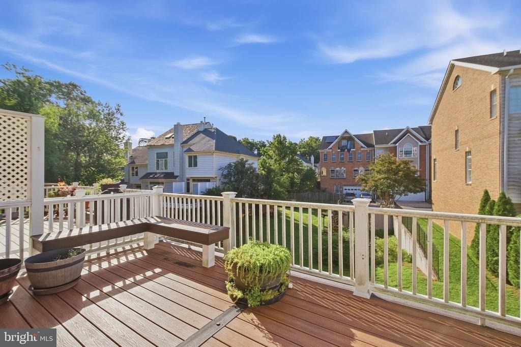 1443 Occoquan Heights Court - Photo 22