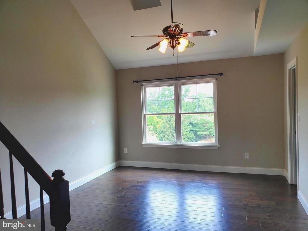 3983 Hartlake Street - Photo 8