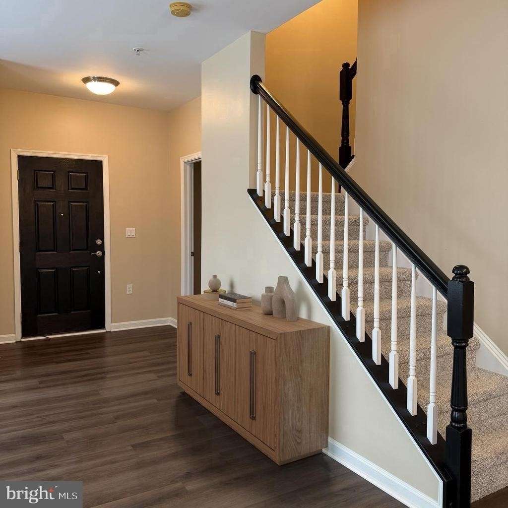 6765 Hampton Bay Lane - Photo 8