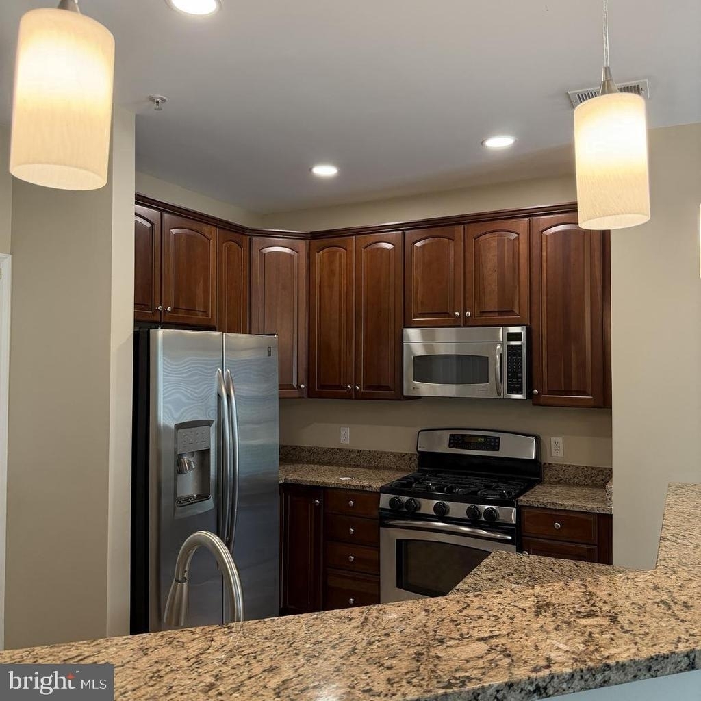 6765 Hampton Bay Lane - Photo 5