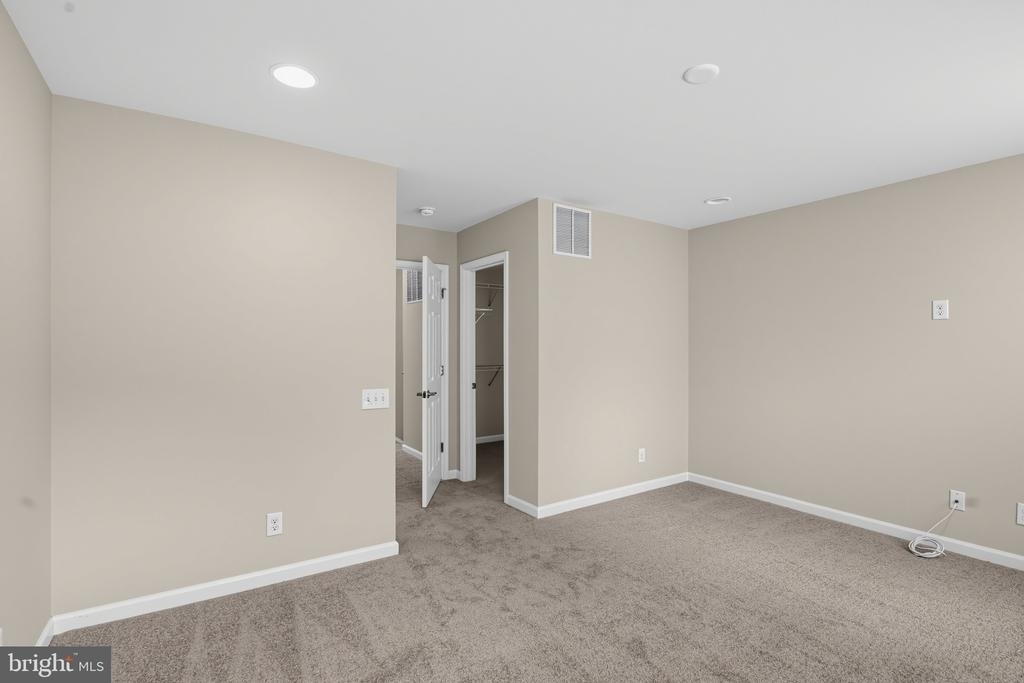3947 Madden Way - Photo 9