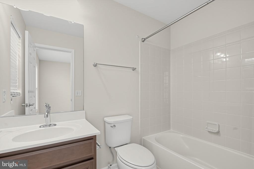 3947 Madden Way - Photo 26