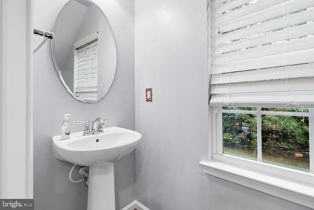 7420 Brunson Circle - Photo 9