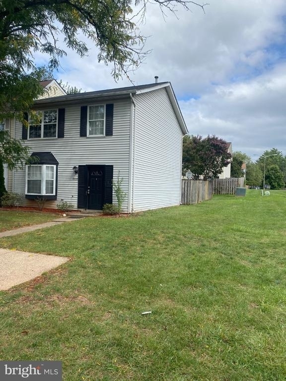 8626 Anna Court - Photo 0