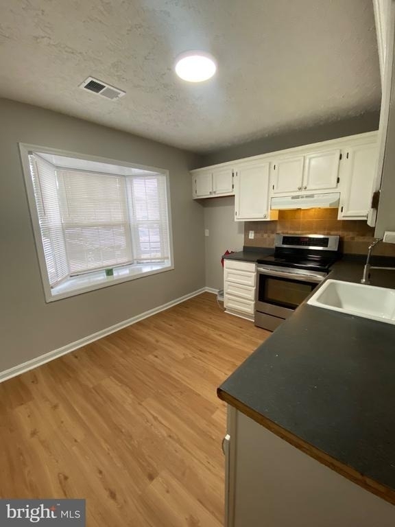8626 Anna Court - Photo 3