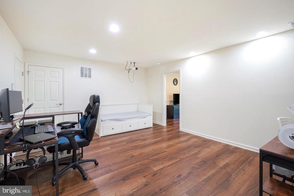 21521 Willow Breeze Square - Photo 22