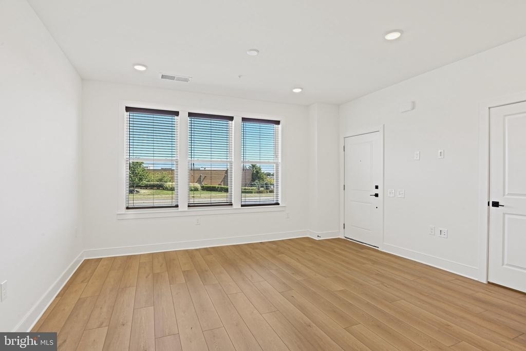 20064 Coral Wind Terrace - Photo 3