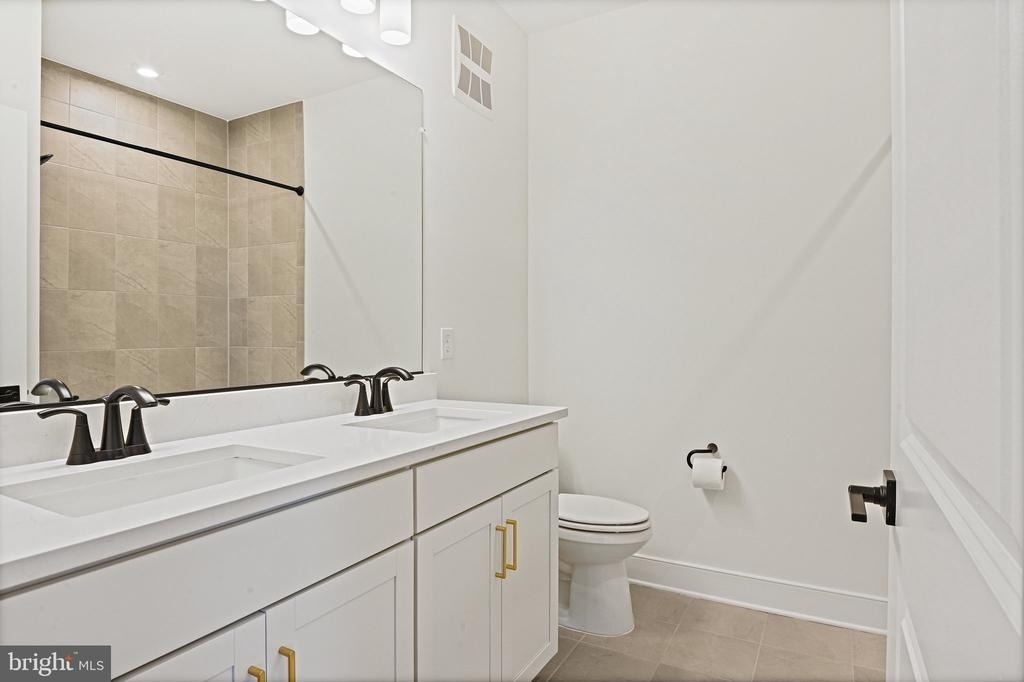 20064 Coral Wind Terrace - Photo 17