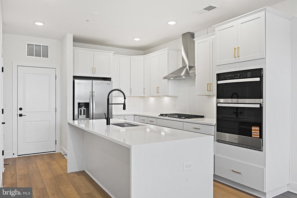 20064 Coral Wind Terrace - Photo 2