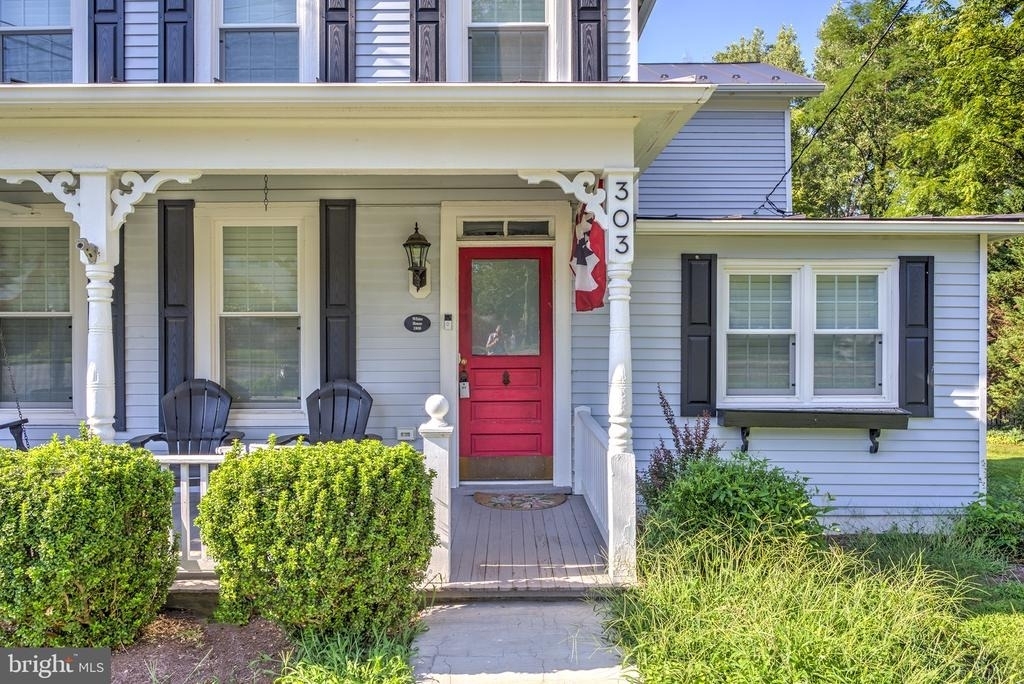 303 E Colonial Highway - Photo 36