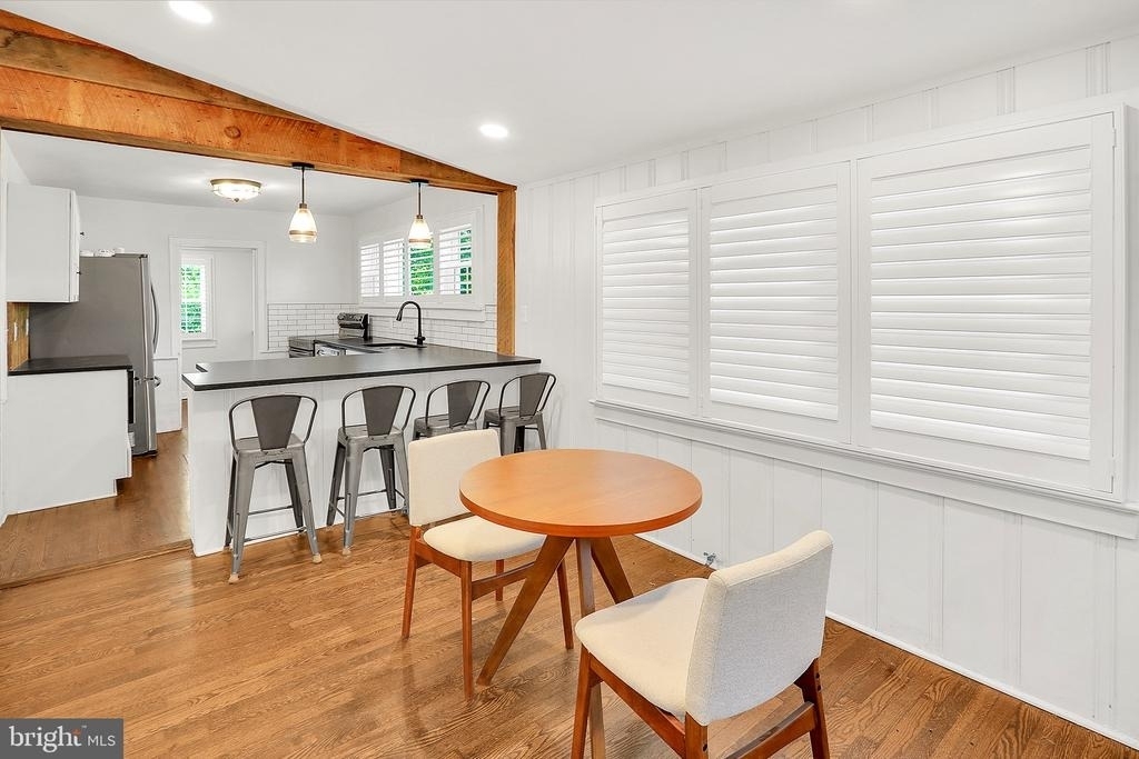 303 E Colonial Highway - Photo 14