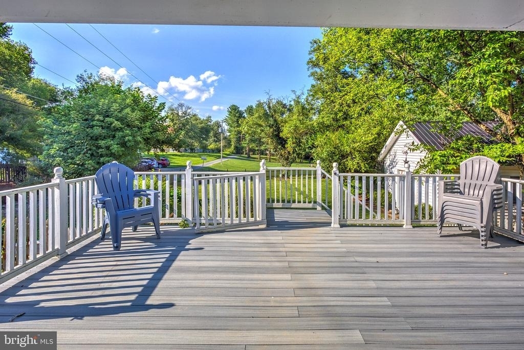 303 E Colonial Highway - Photo 13