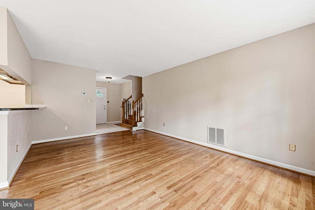 1432 Filene Court - Photo 4