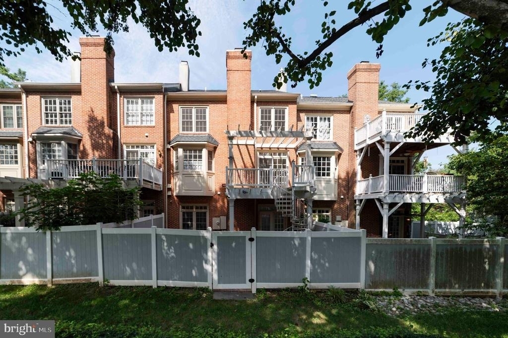 7704 Annandale Mains Court - Photo 51