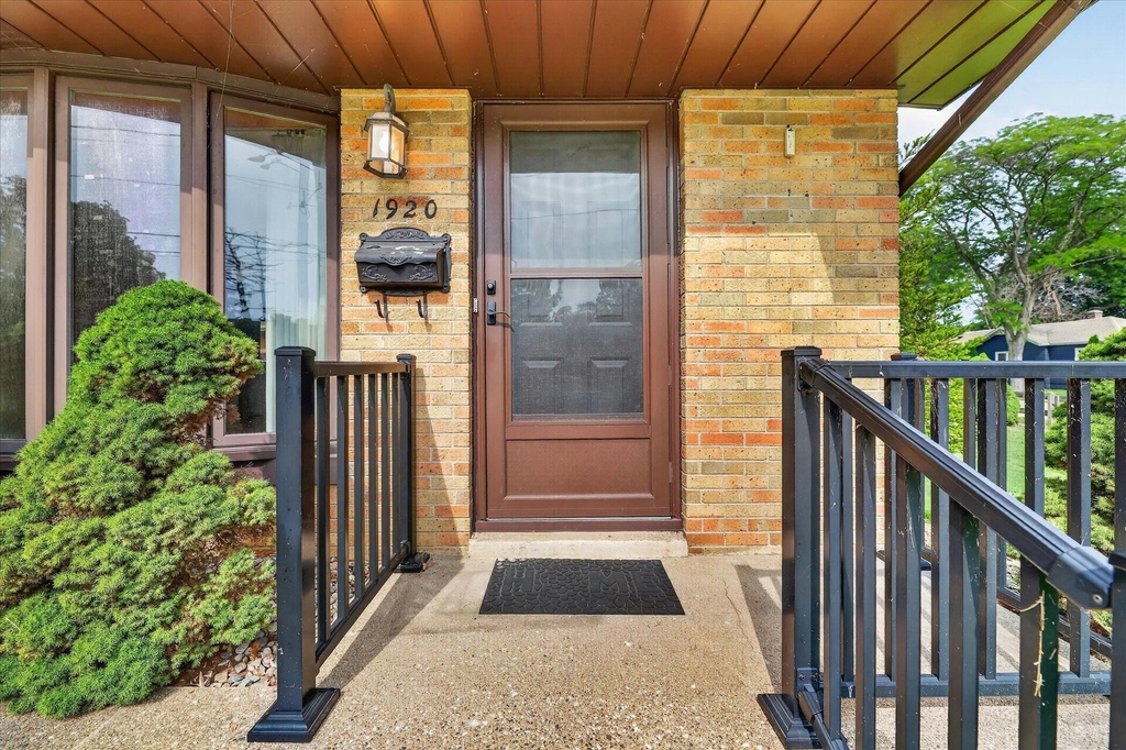 1920 Langley Ave Avenue - Photo 4
