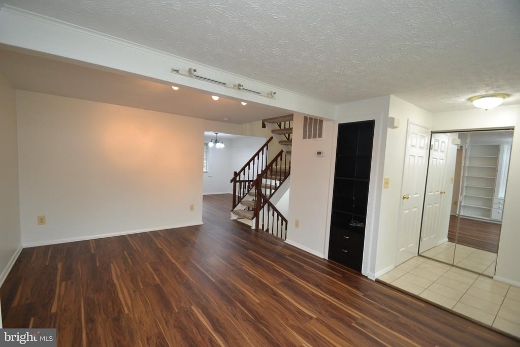 7985 Tyson Oaks Circle - Photo 3