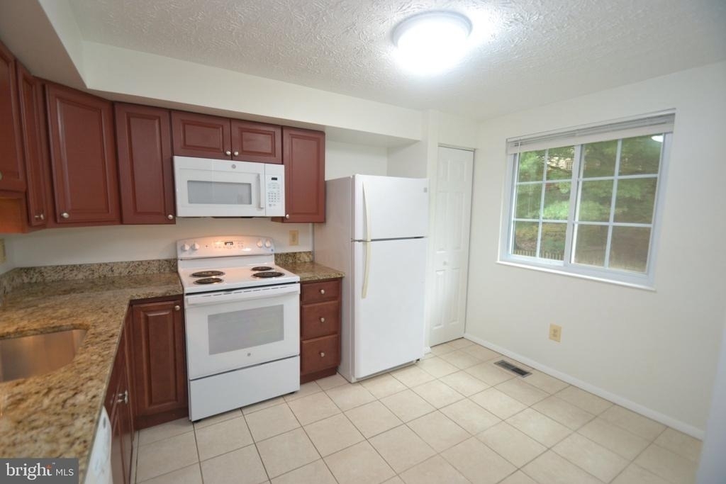 7985 Tyson Oaks Circle - Photo 7