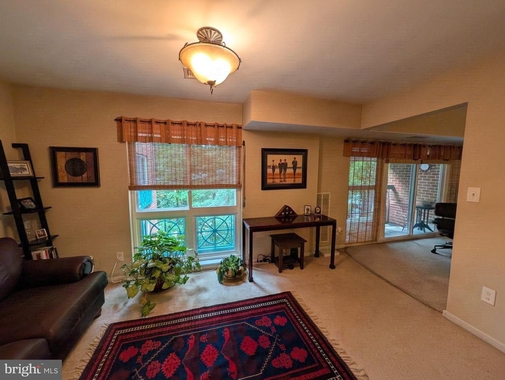 11821 Breton Court - Photo 3