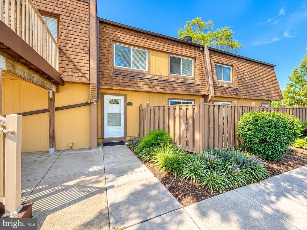 3812 Segundo Place - Photo 0