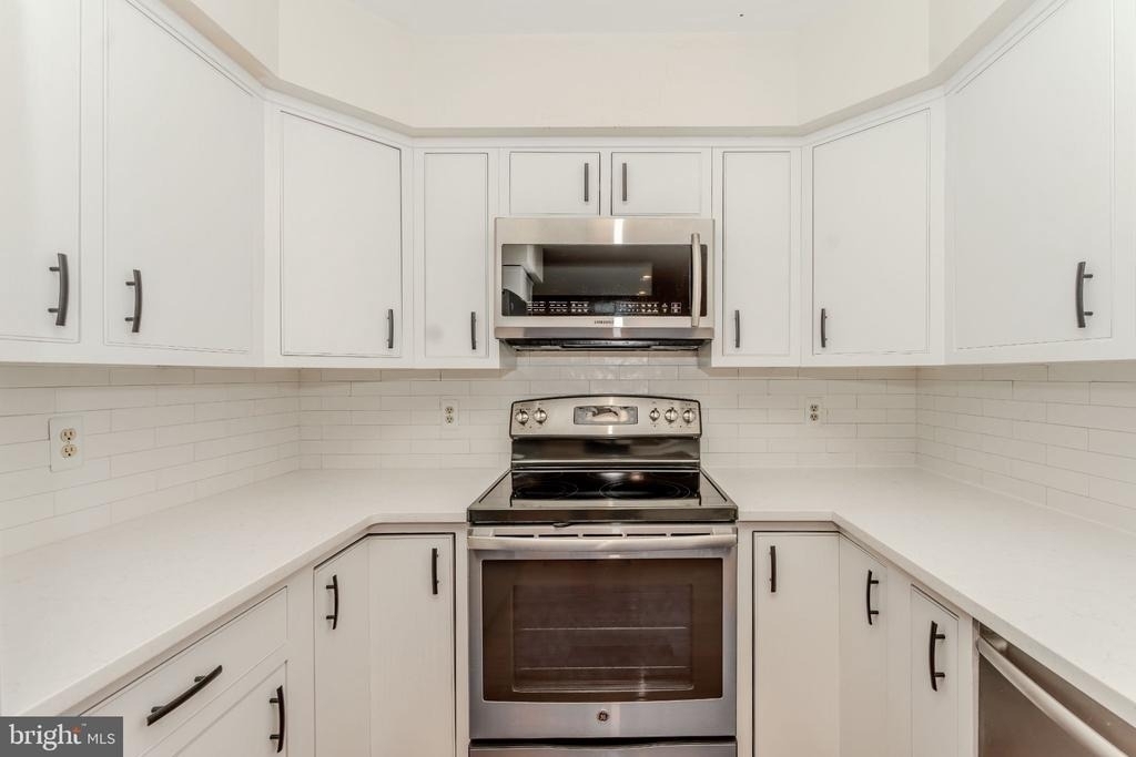 10220 Baltusrol Court - Photo 7