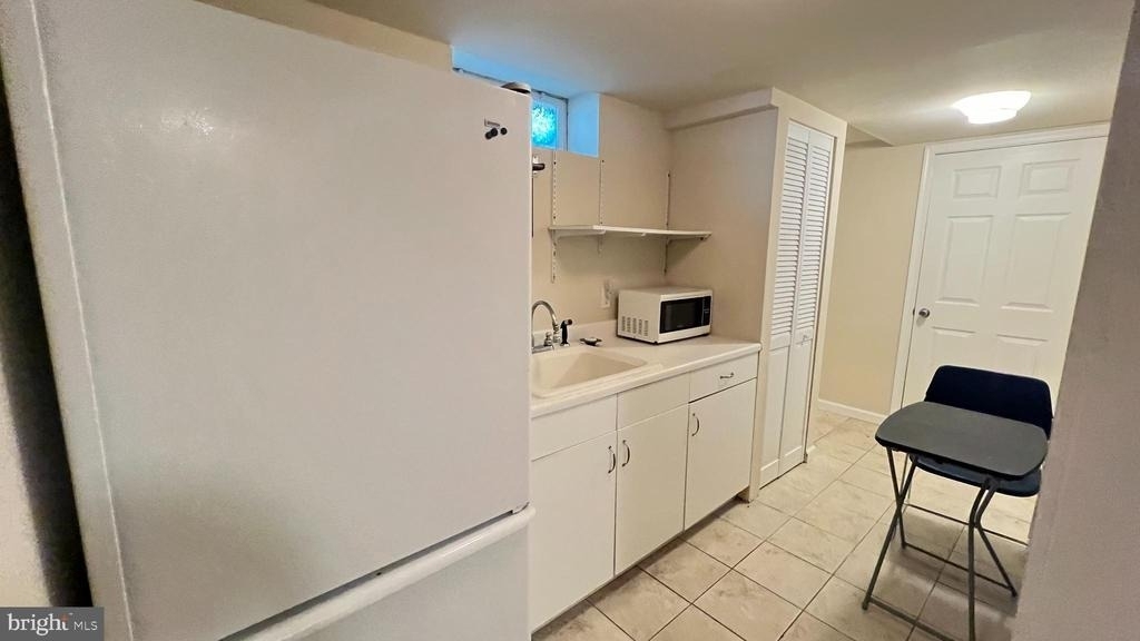 4816 Seminole Avenue - Photo 33