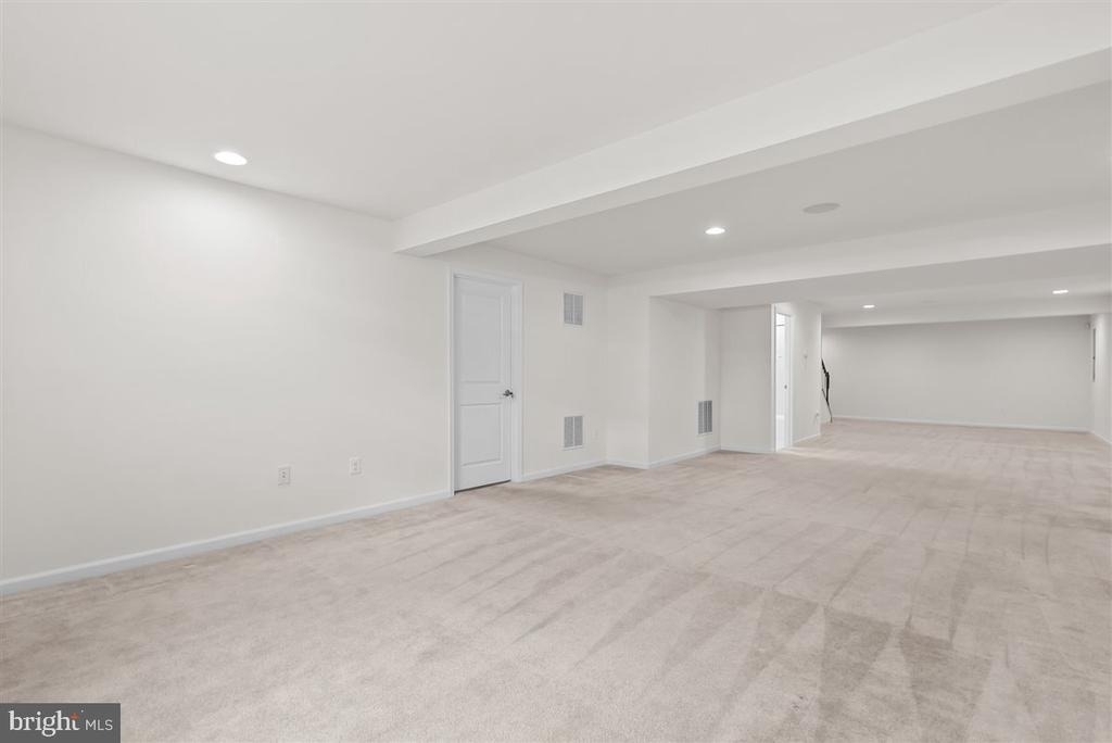 109 Emperor Drive - Photo 40