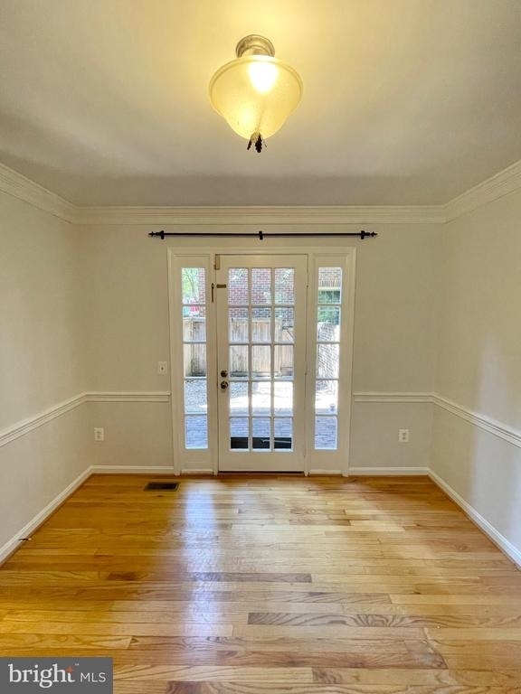 1208 W Abingdon Drive - Photo 8