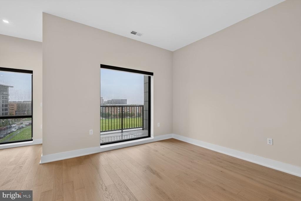 701 Swann Avenue - Photo 13