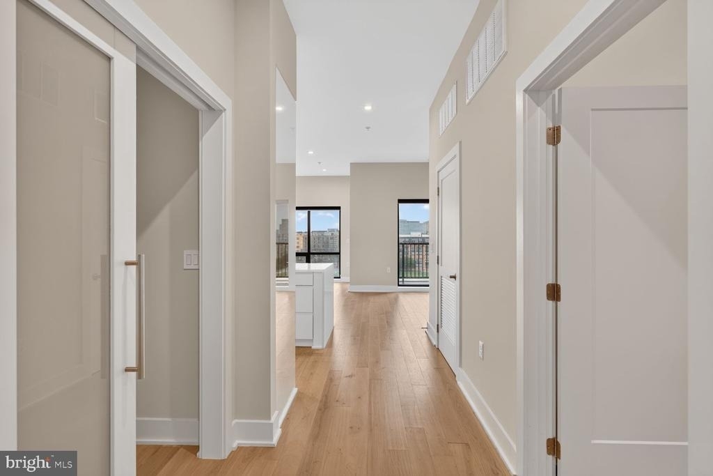 701 Swann Avenue - Photo 4