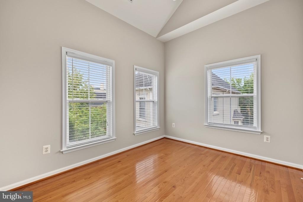 5256 Bessley Place - Photo 60