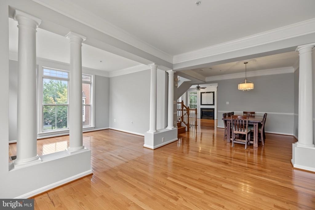 5256 Bessley Place - Photo 36