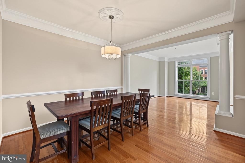 5256 Bessley Place - Photo 32