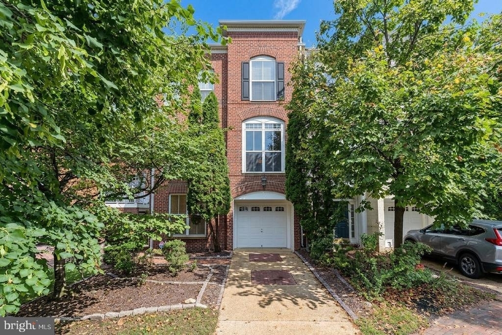5256 Bessley Place - Photo 2