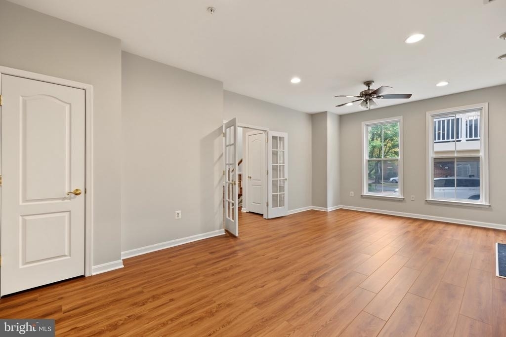 5256 Bessley Place - Photo 17