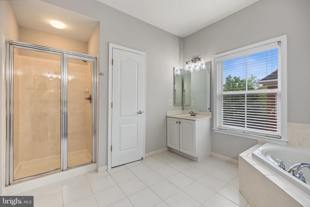 5256 Bessley Place - Photo 51