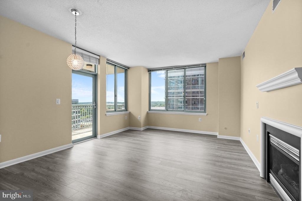 851 N Glebe Road N - Photo 7