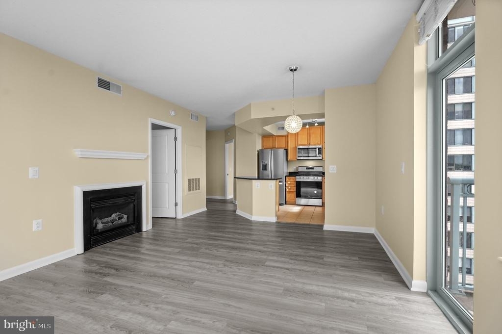851 N Glebe Road N - Photo 11