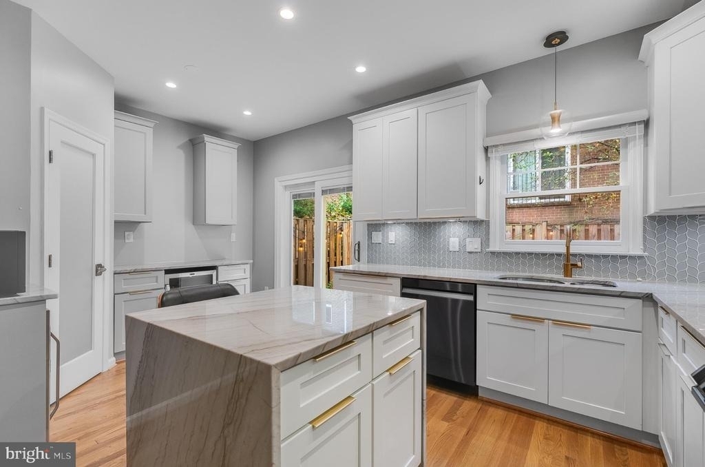 1507 N Colonial Terrace - Photo 15