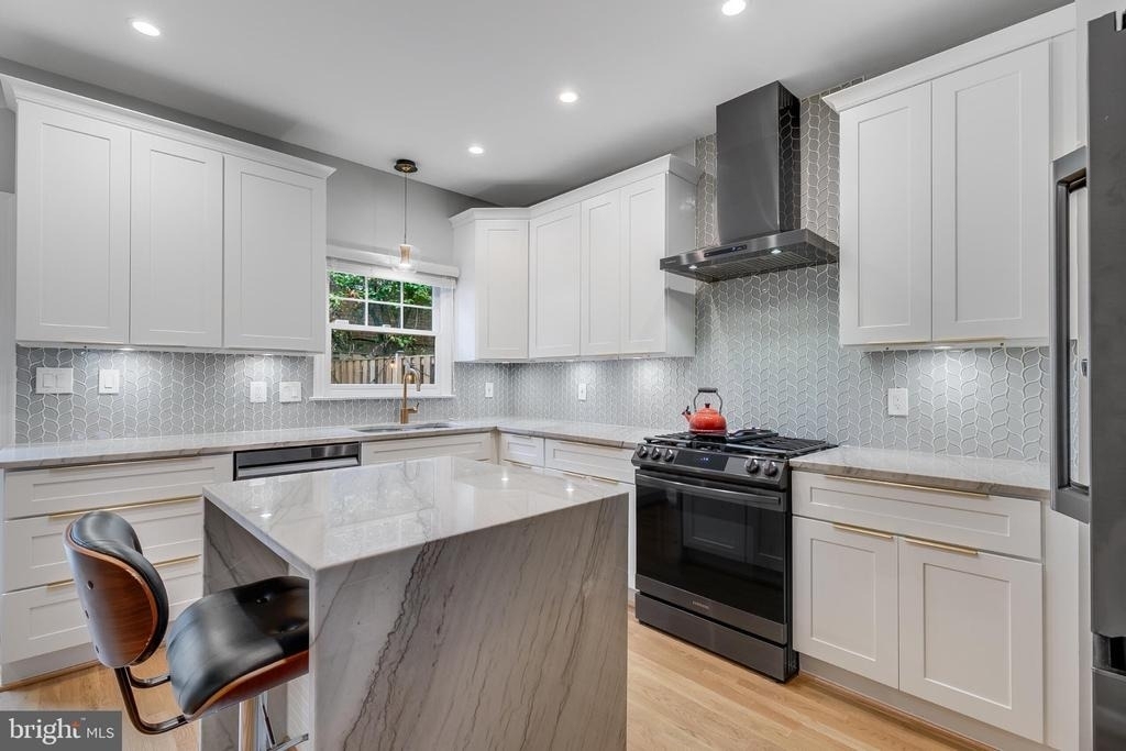 1507 N Colonial Terrace - Photo 16