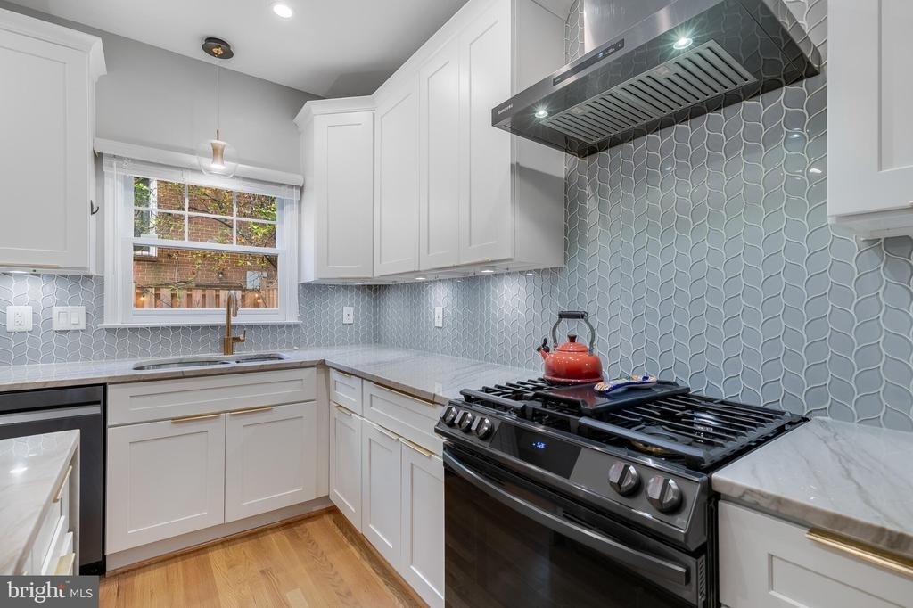 1507 N Colonial Terrace - Photo 18