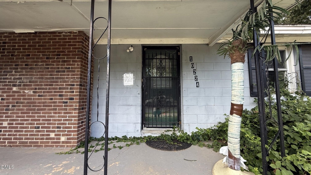 10224 Holly Springs Road - Photo 1