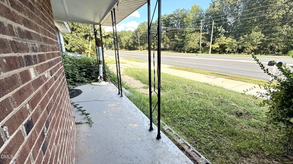 10224 Holly Springs Road - Photo 3