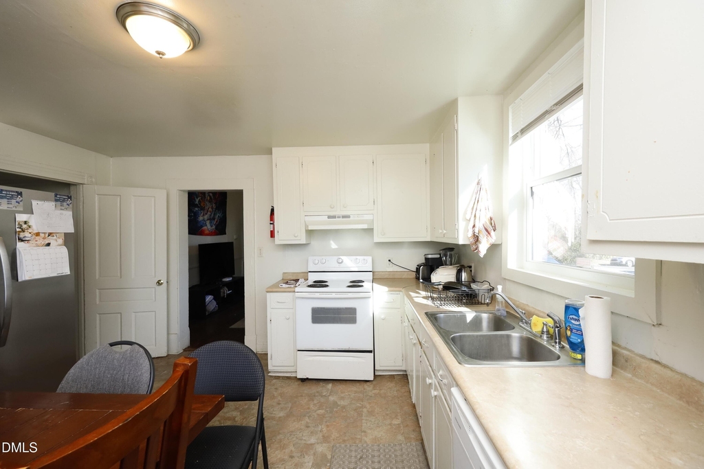 807 Wilkerson Avenue - Photo 3