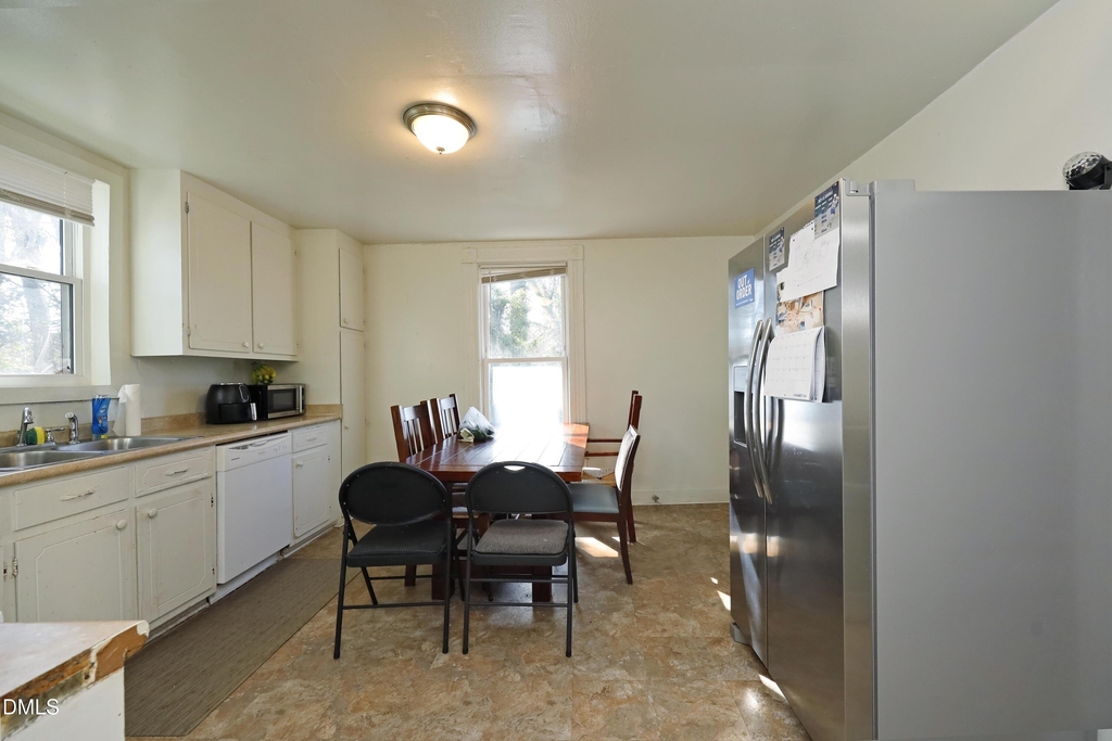 807 Wilkerson Avenue - Photo 2