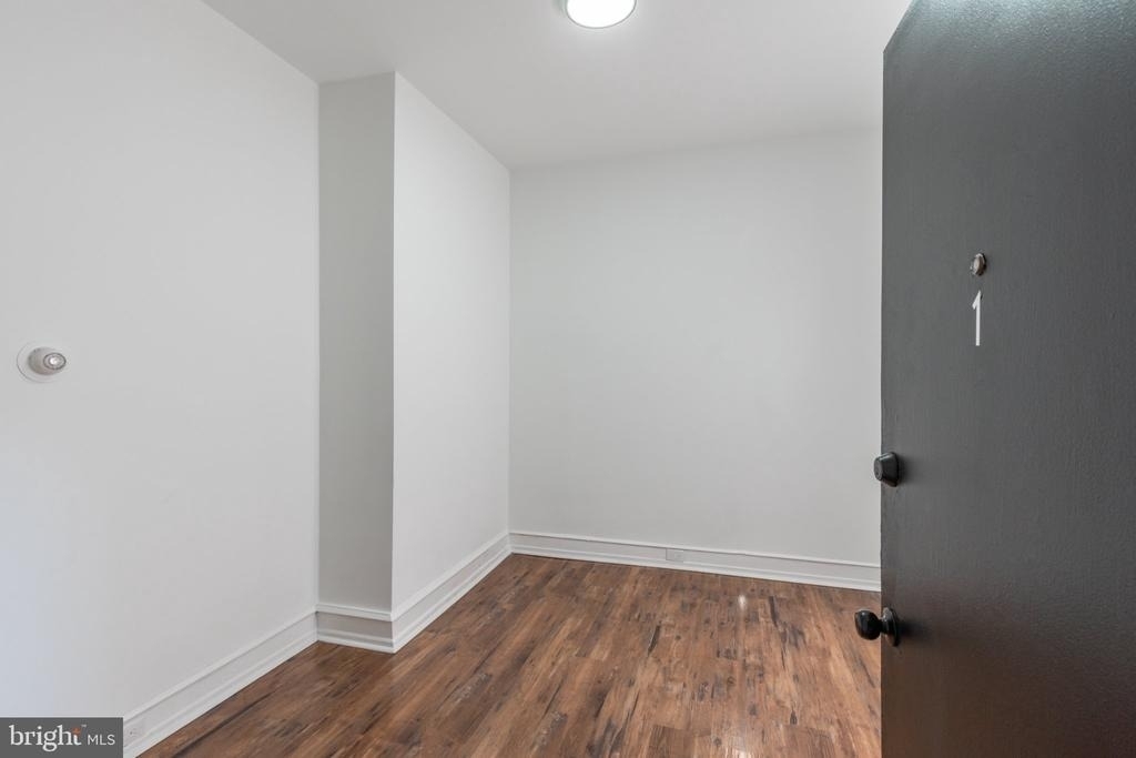 5225 Cedar Avenue - Photo 1