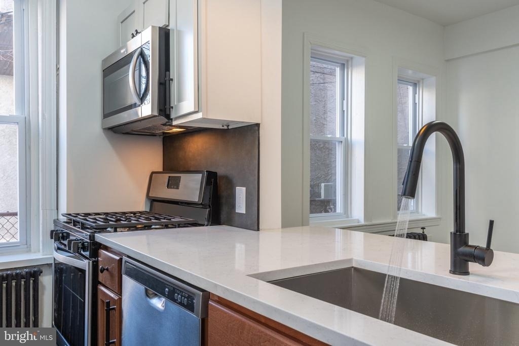 5225 Cedar Avenue - Photo 18